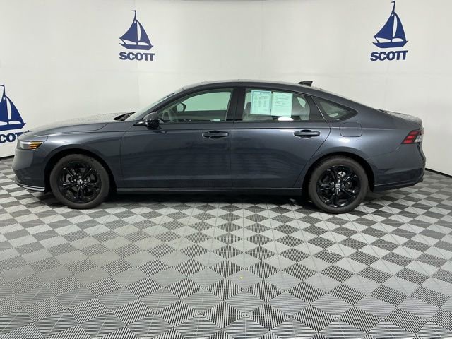Used 2025 Honda Accord SE image 4