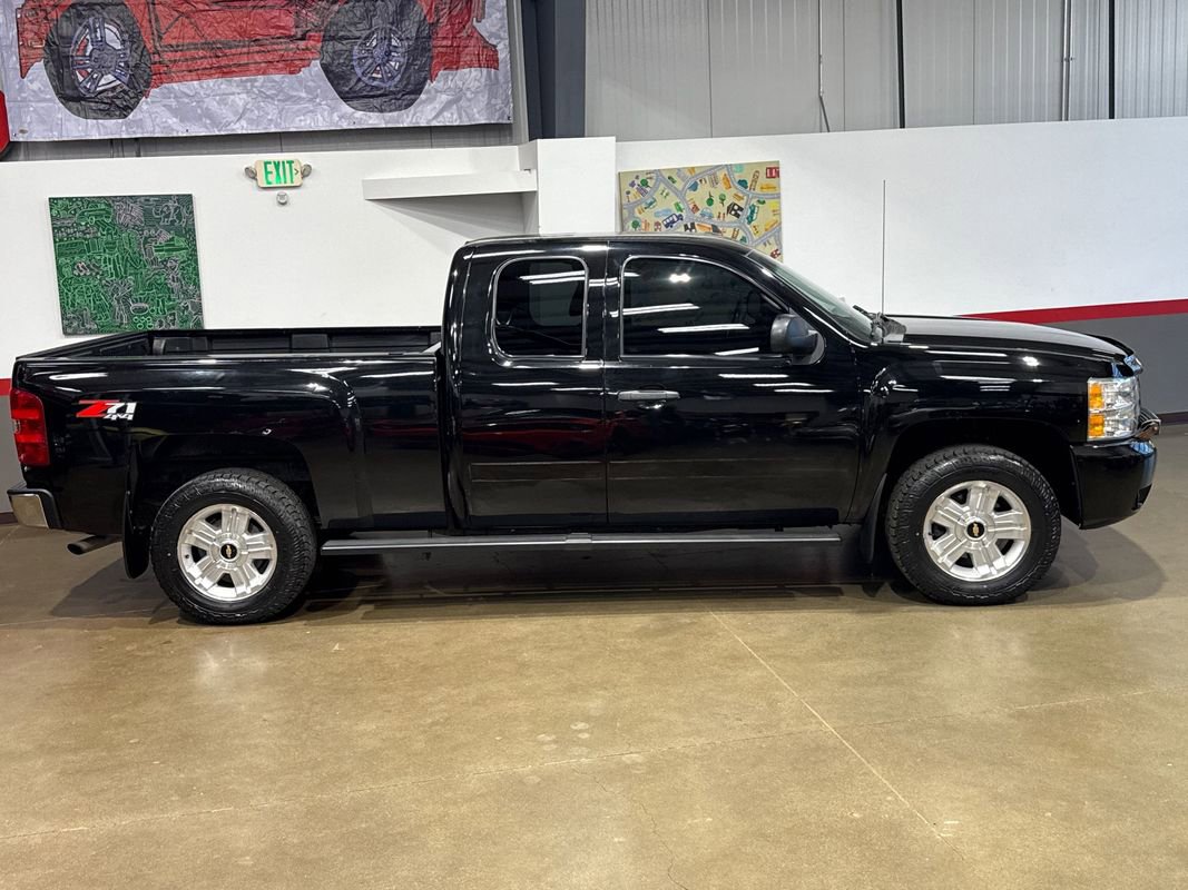 Used 2009 Chevrolet Silverado 1500 LT w/ Power Pack Plus image 3
