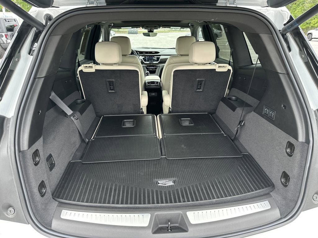 Certified 2025 Cadillac XT6 Sport w/ Technology Package AWD/4WD image 22