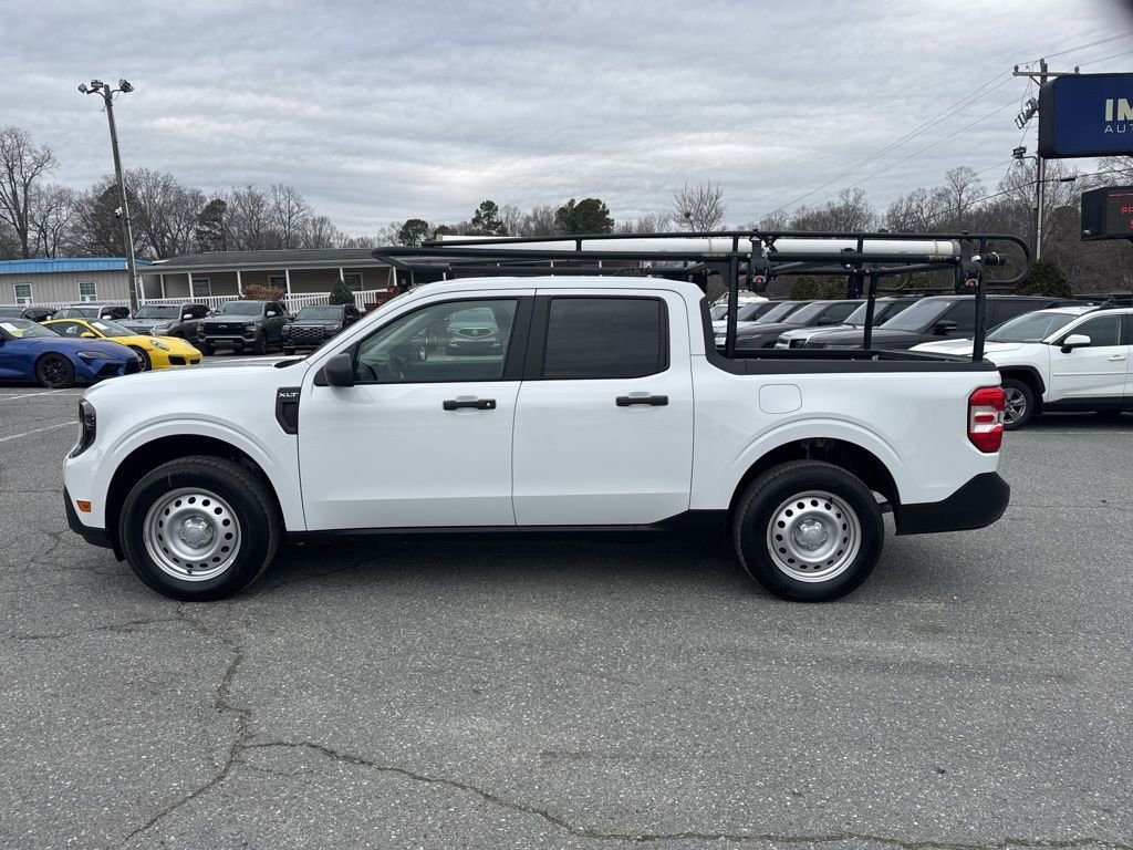 Used 2025 Ford Maverick XLT w/ Equipment Group 302A AWD/4WD image 2