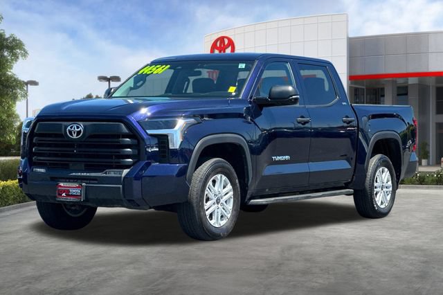Used 2024 Toyota Tundra SR5 w/ SR5 Convenience Package AWD/4WD image 9
