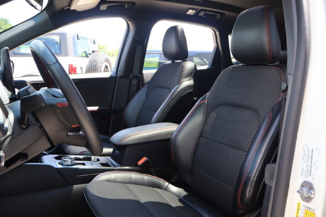 Certified 2023 Ford Escape ST-Line w/ Tech Pack #1 FWD image 15