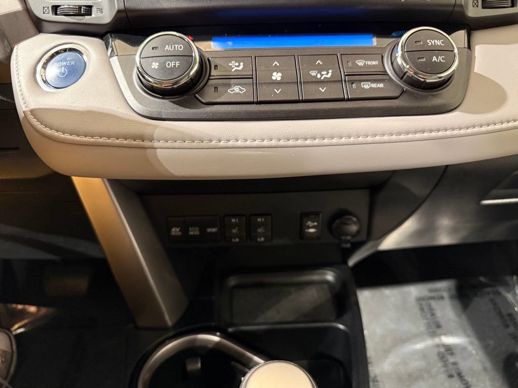 Certified 2018 Toyota RAV4 Limited AWD/4WD image 29