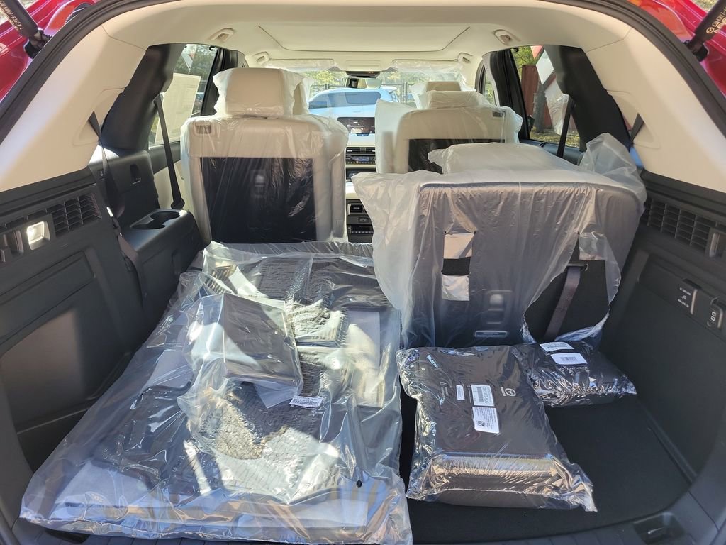 New 2026 MAZDA CX-90 3.3 Turbo w/ Premium Plus Pkg image 9