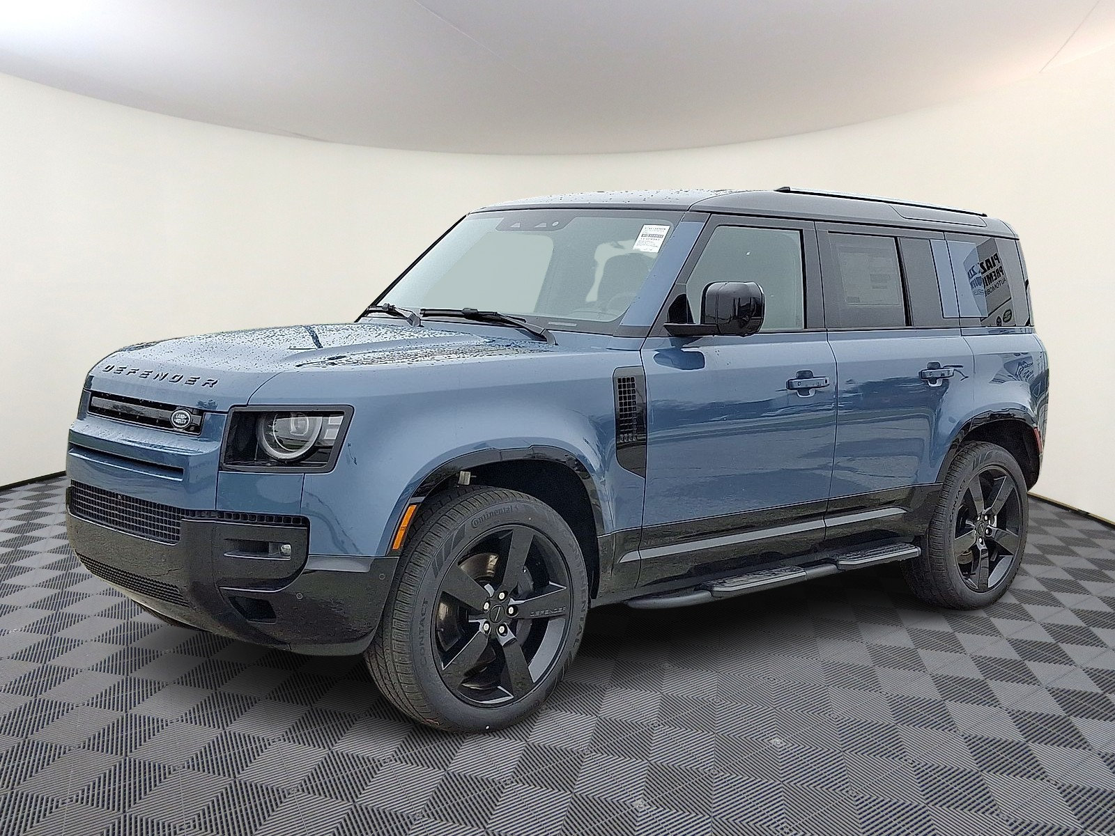 New 2026 Land Rover Defender 110 X-Dynamic SE