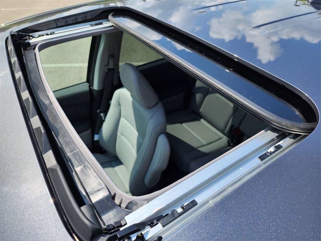 Used 2023 Honda Ridgeline RTL image 2