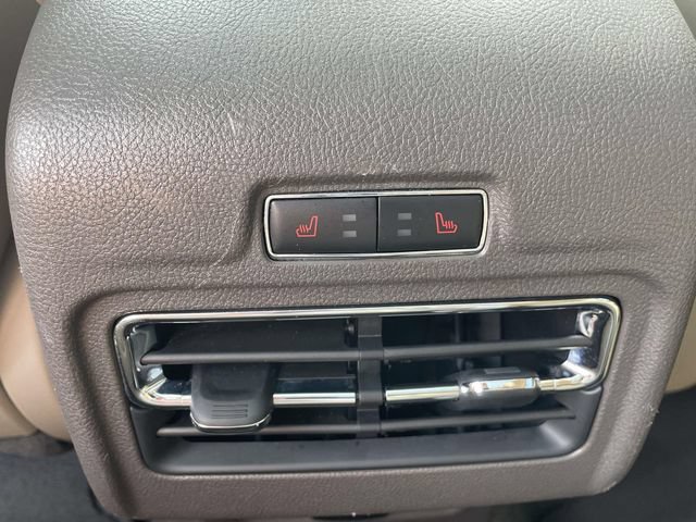 Used 2022 Lincoln Corsair AWD w/ Premium Package image 16