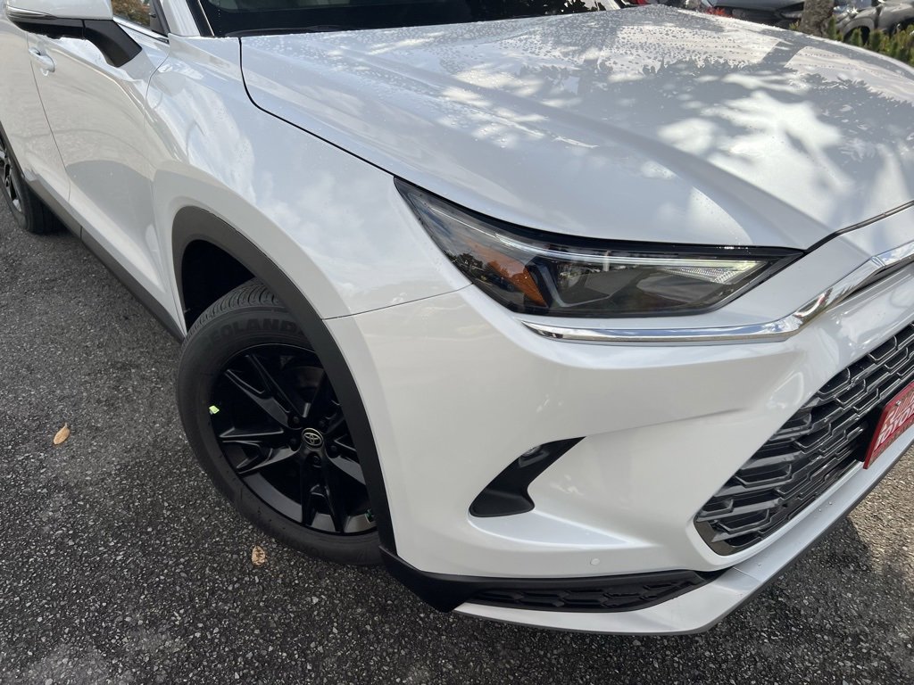 New 2026 Toyota Grand Highlander AWD Hybrid image 2