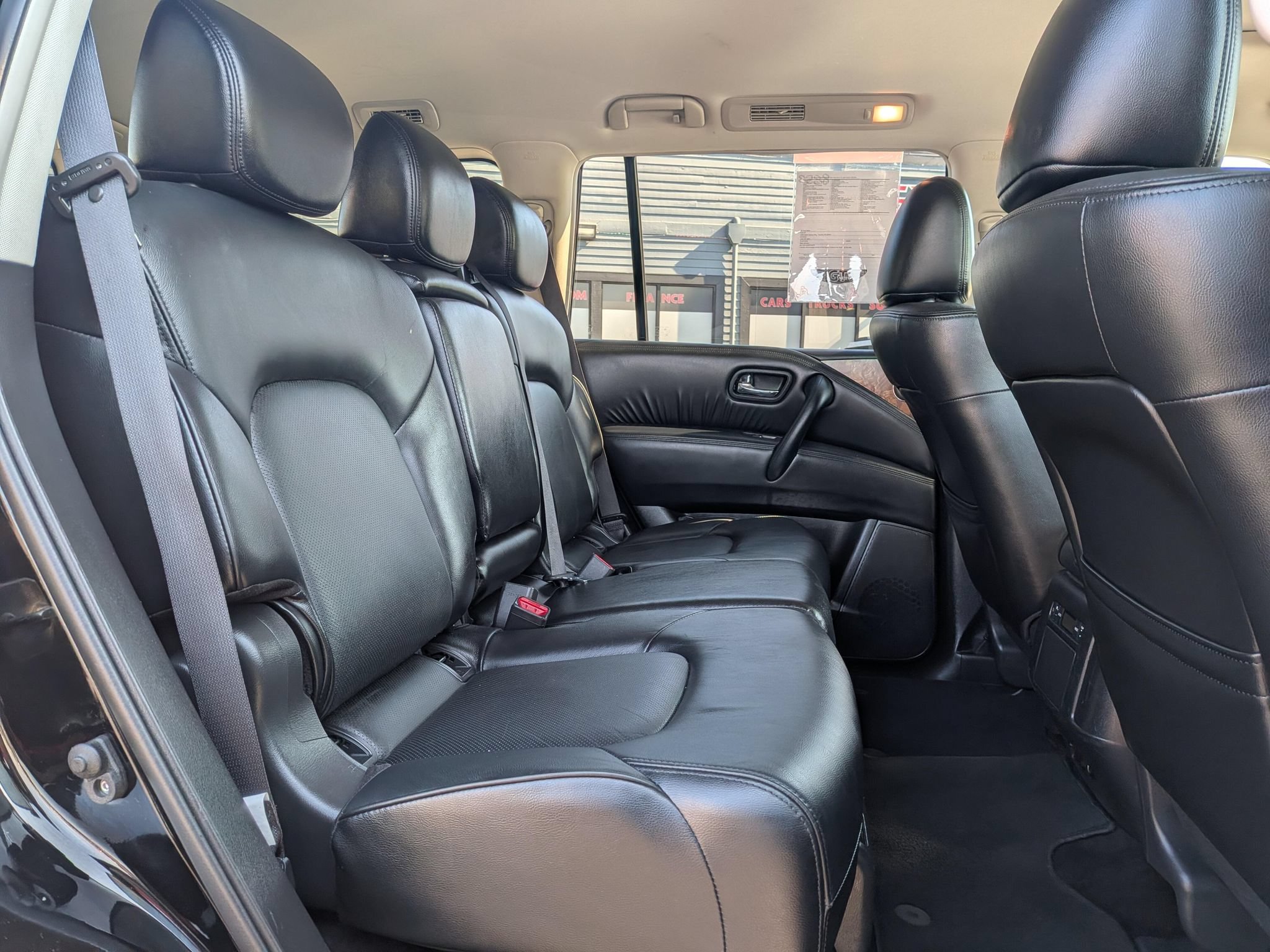 Used 2023 Nissan Armada SL AWD/4WD image 8