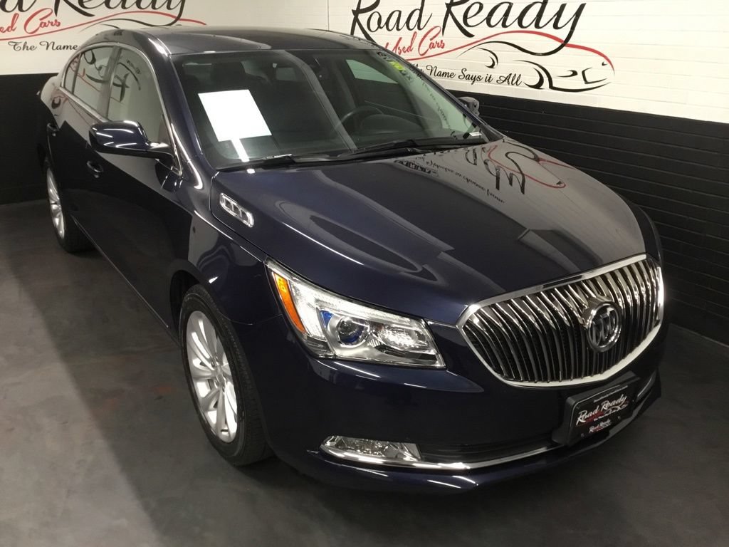 Used 2016 Buick LaCrosse FWD image 2