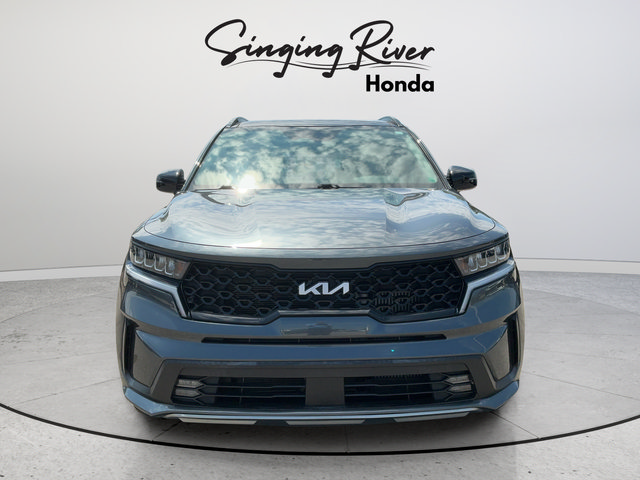 Used 2022 Kia Sorento EX w/ Panoramic Sunroof Package FWD image 2