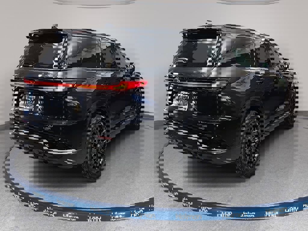 New 2026 Lexus TX 500h AWD image 5