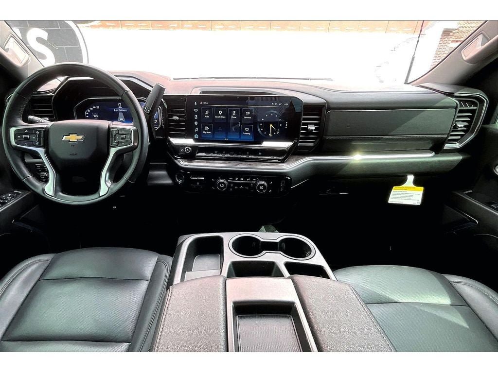 Used 2025 Chevrolet Silverado 3500 LTZ AWD/4WD image 16