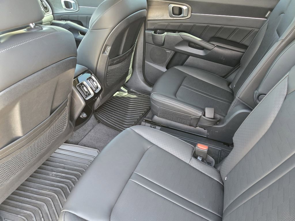 New 2026 Kia Sorento SX image 2