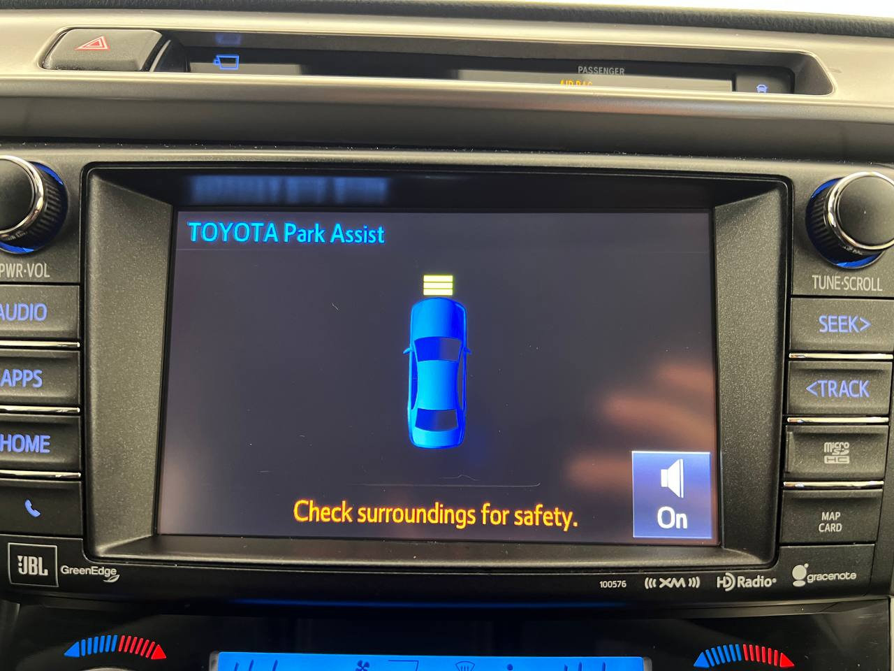 Used 2016 Toyota RAV4 Limited image 19