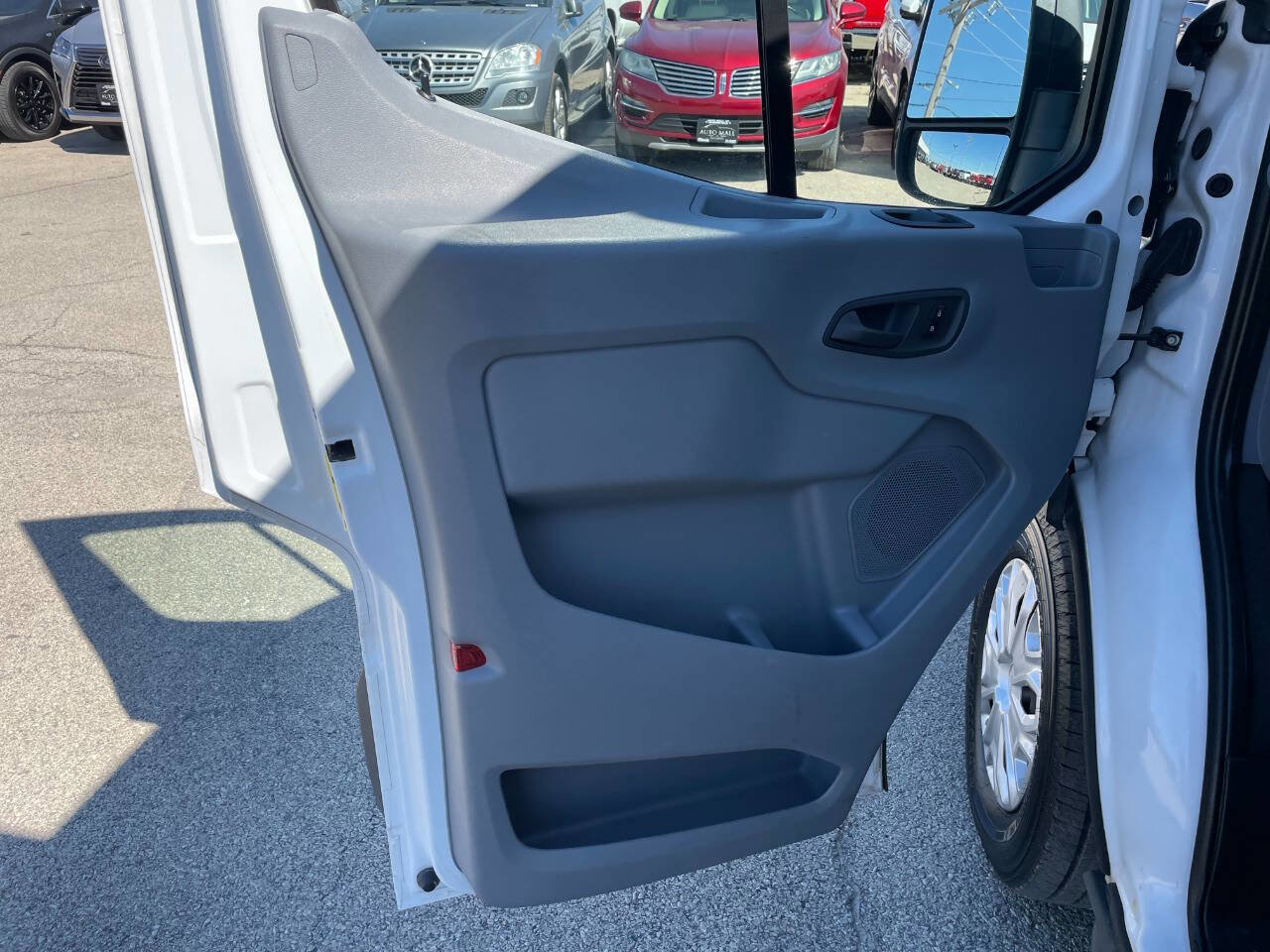 Used 2015 Ford Transit 150 XLT RWD image 13