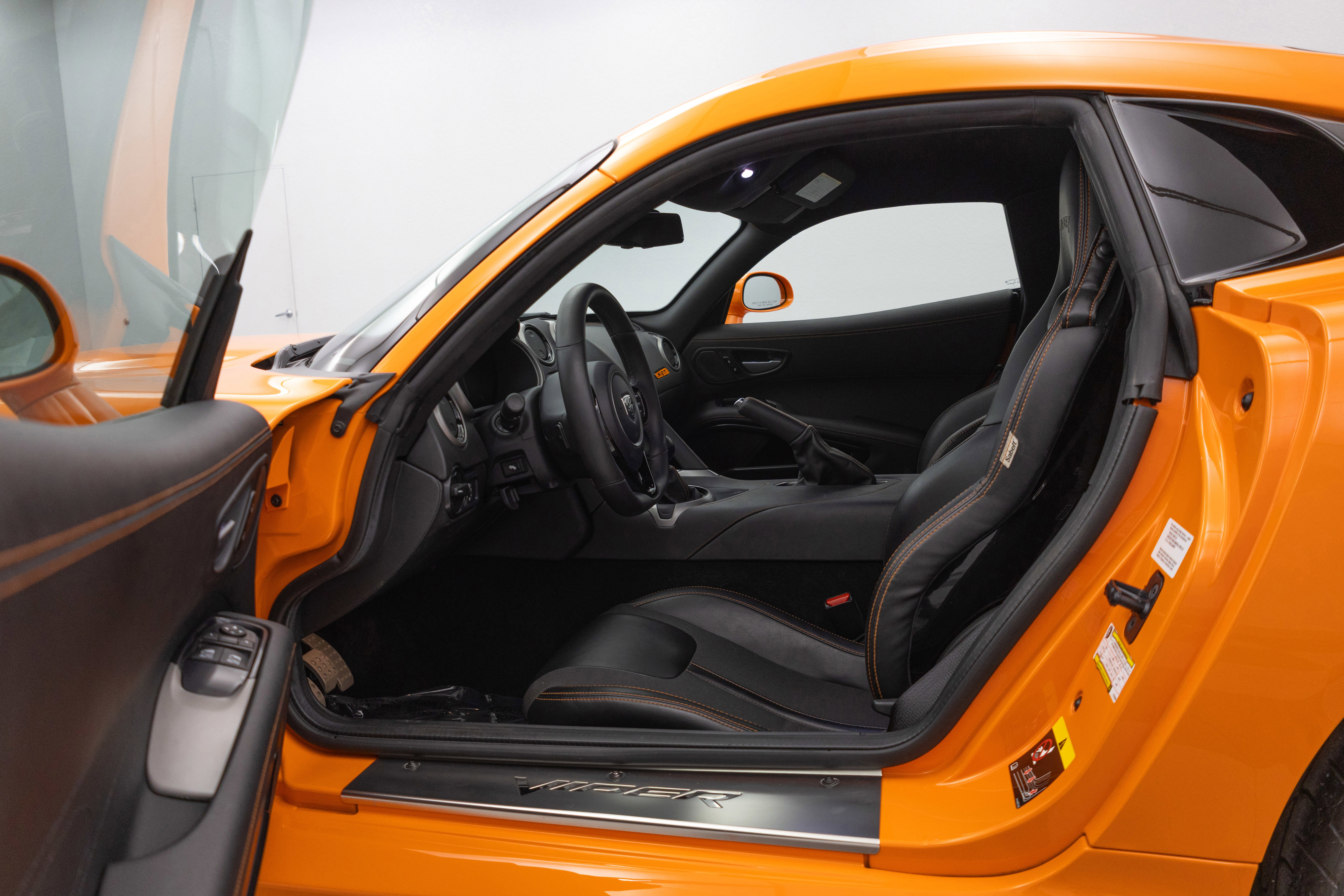 Used 2014 SRT Viper SRT-10 image 78