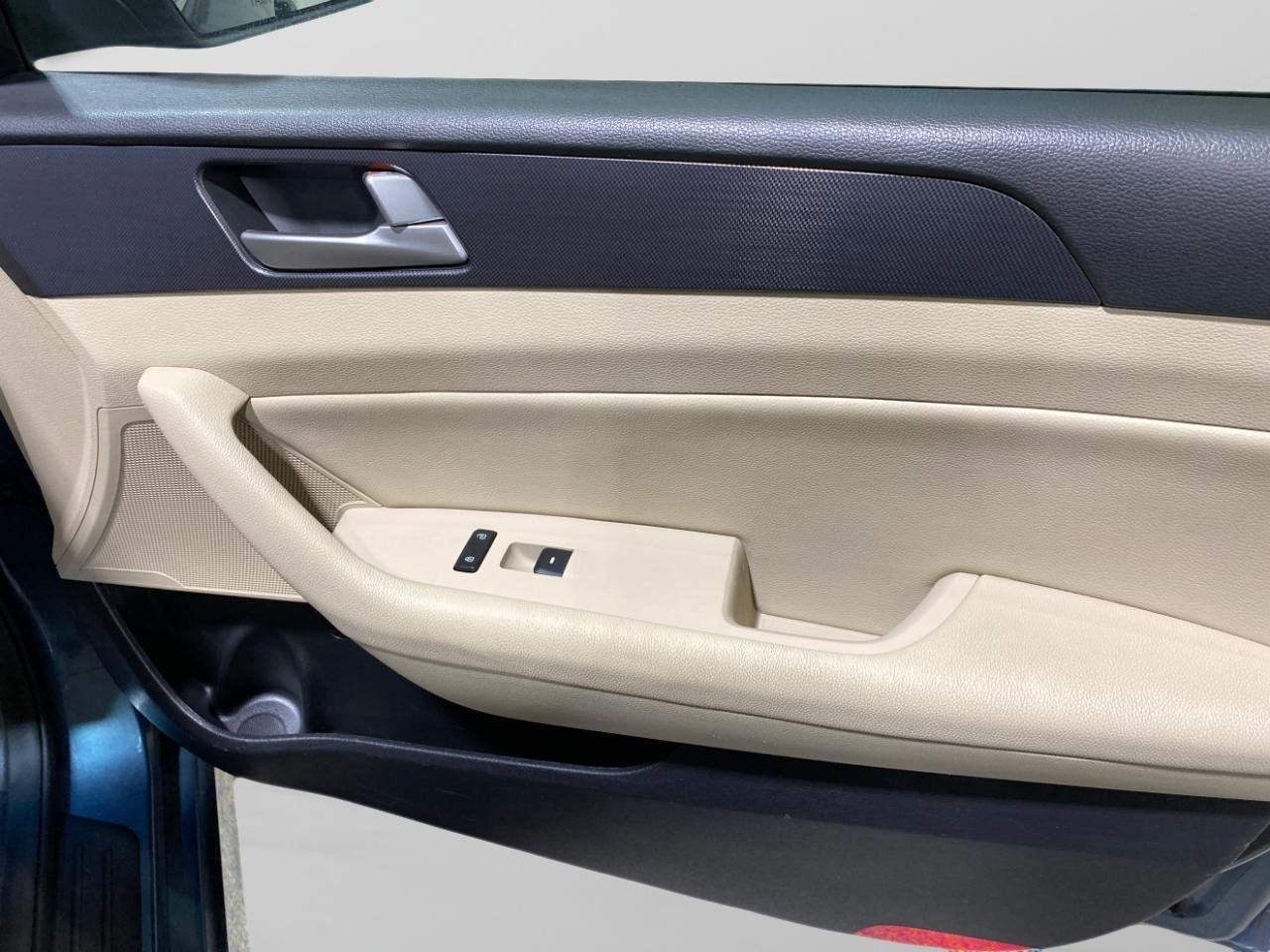 Used 2016 Hyundai Sonata Sport FWD image 21
