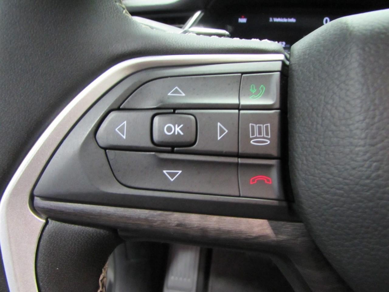 Used 2024 Jeep Grand Cherokee L Limited w/ Luxury Tech Group II AWD/4WD image 27
