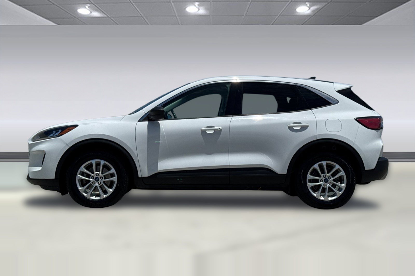 Used 2022 Ford Escape SE AWD/4WD image 2