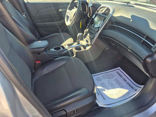 Used 2016 Chevrolet Malibu LT image 8