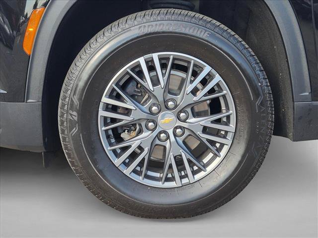 Used 2025 Chevrolet Traverse LT FWD image 25