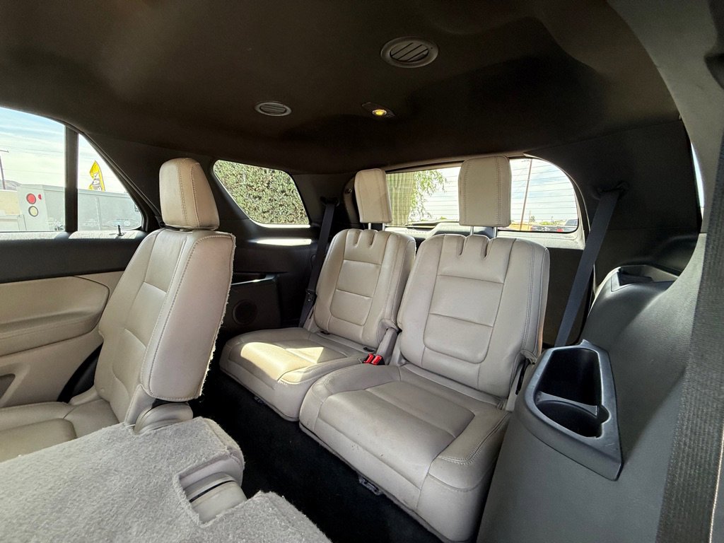 Used 2014 Ford Explorer XLT w/ Equipment Group 202A FWD image 16