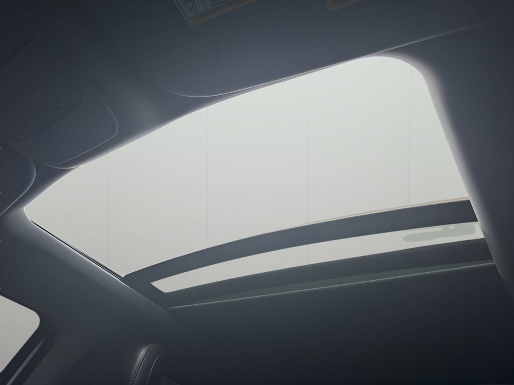 Used 2021 Ford F150 Lariat w/ Equipment Group 502A High AWD/4WD image 22