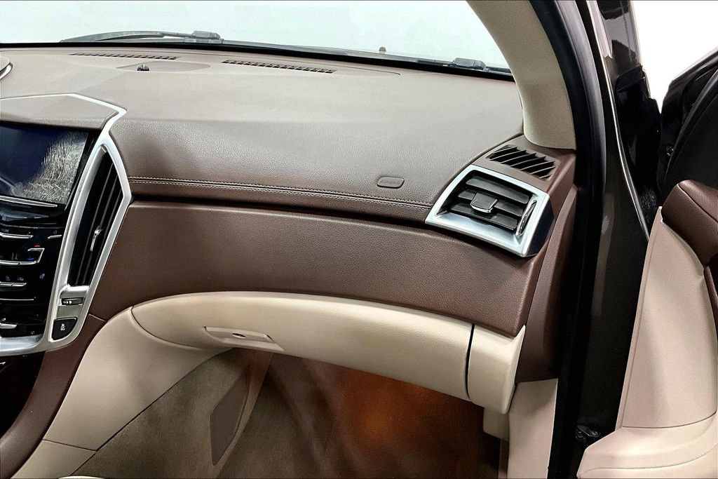 Used 2015 Cadillac SRX Luxury FWD image 17