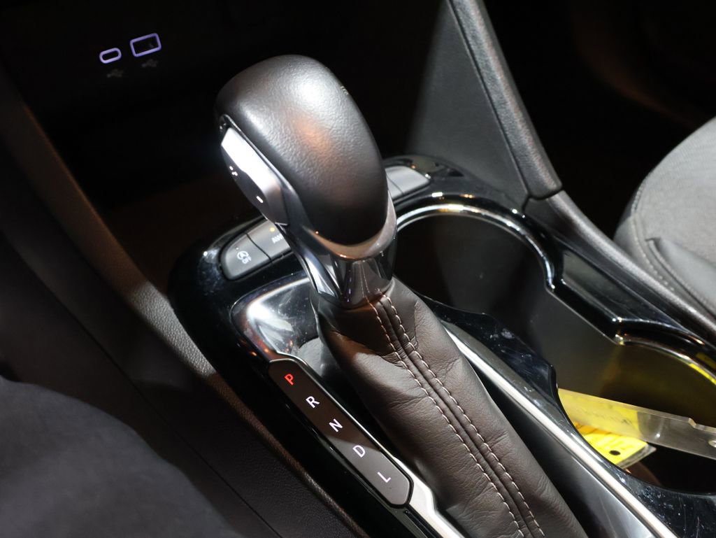 Used 2024 Buick Encore GX Preferred image 28