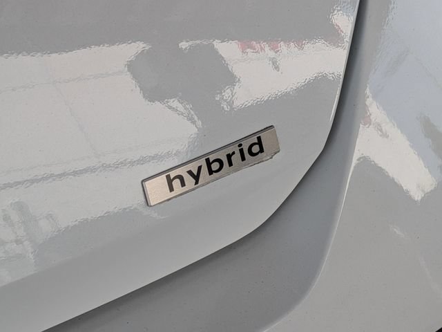 Used 2025 Hyundai Elantra SEL FWD image 30