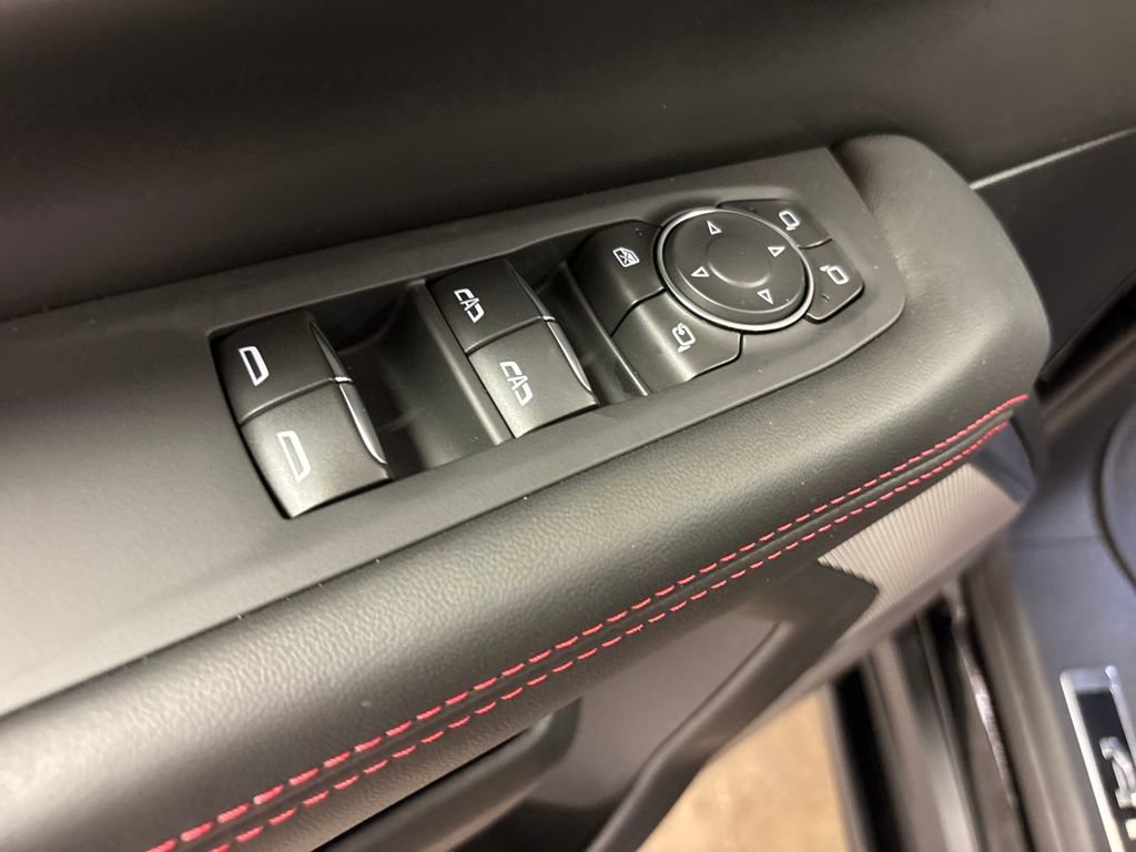 New 2026 GMC Yukon XL AT4 Ultimate w/ LPO, Floor Liner Package image 27