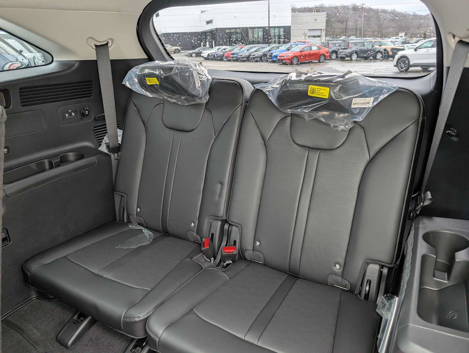 New 2026 Kia Sorento S w/ S Panoramic Sunroof Package AWD/4WD image 17