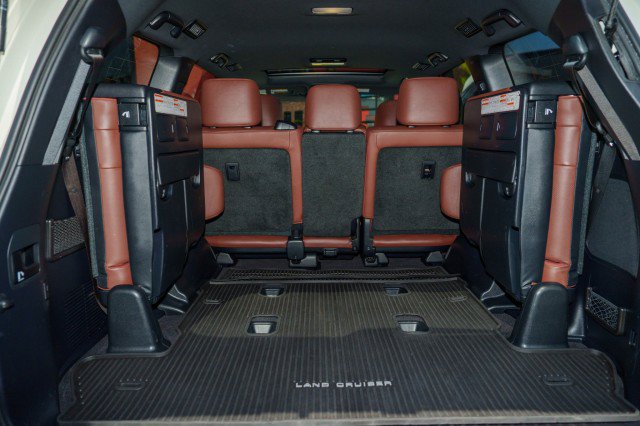 Used 2019 Toyota Land Cruiser AWD/4WD image 19