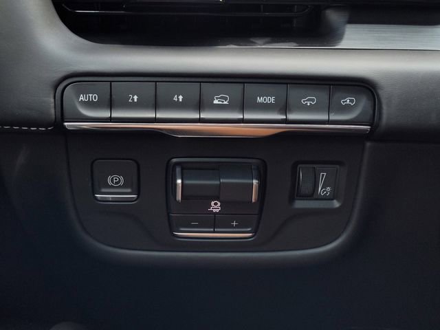 Used 2023 Cadillac Escalade ESV Sport Platinum image 17
