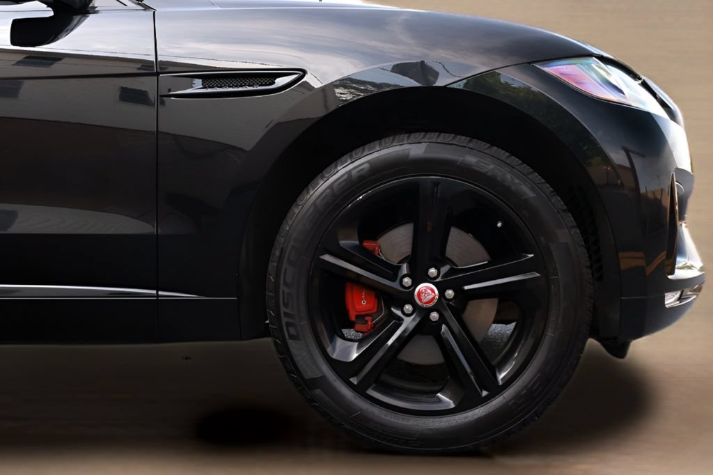 Used 2019 Jaguar F-PACE S AWD/4WD image 17