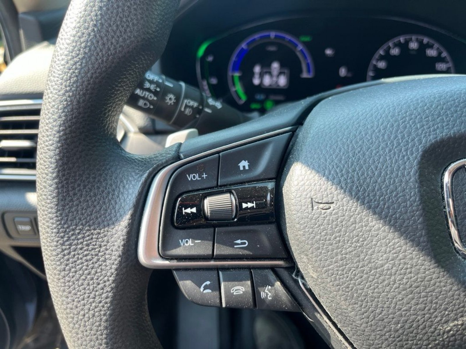 Used 2021 Honda Accord EX image 13