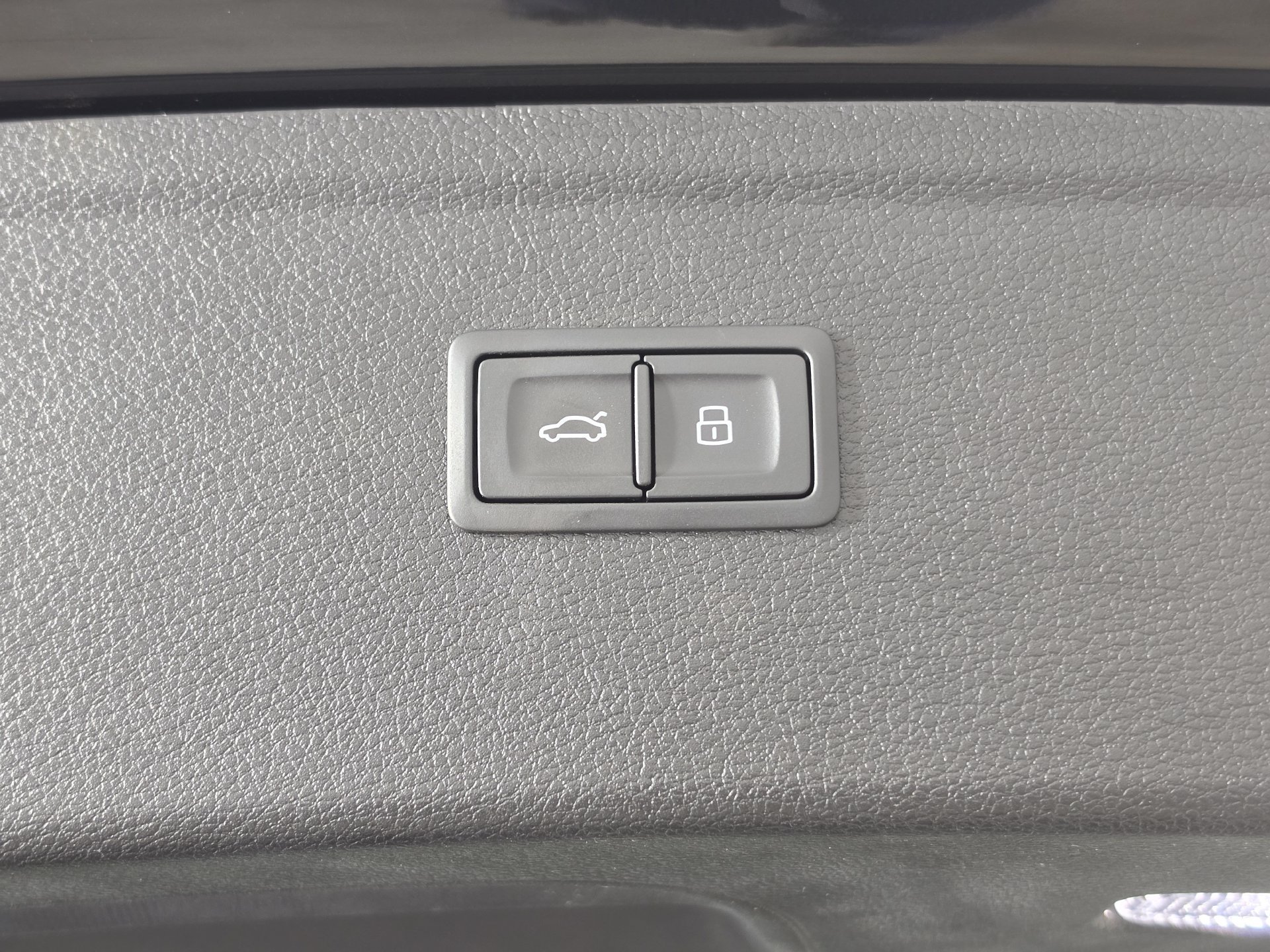 Certified 2023 Audi Q5 2.0T Premium w/ Convenience Package AWD/4WD image 50