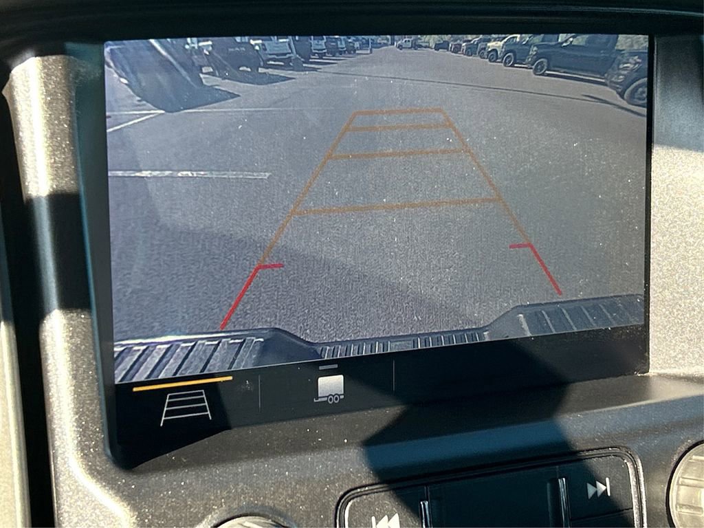 Used 2022 Chevrolet Colorado ZR2 w/ ZR2 Midnight Special Edition image 31