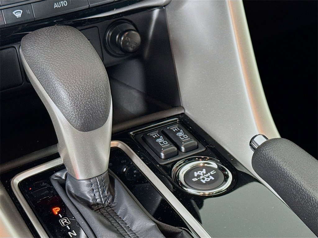 New 2025 Mitsubishi Eclipse Cross LE image 19