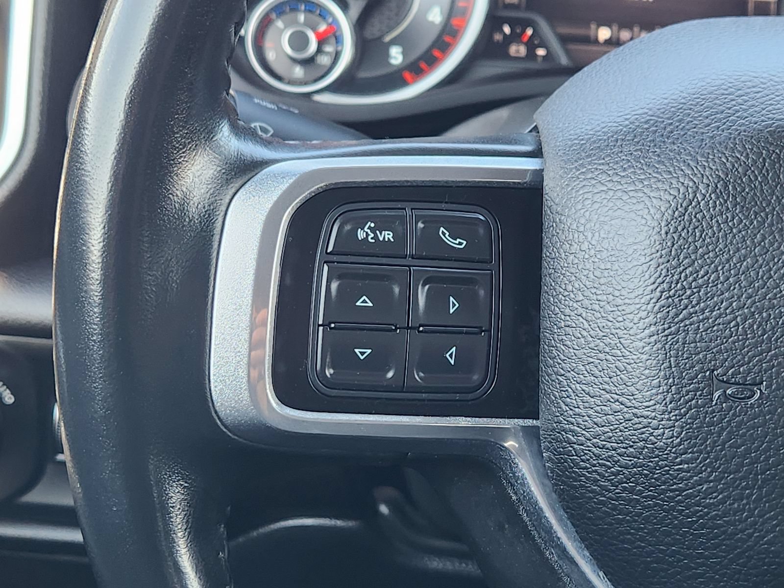 Used 2022 RAM 3500 Laramie AWD/4WD image 32
