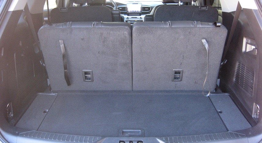 Used 2021 Ford Explorer XLT w/ Equipment Group 202A AWD/4WD image 14