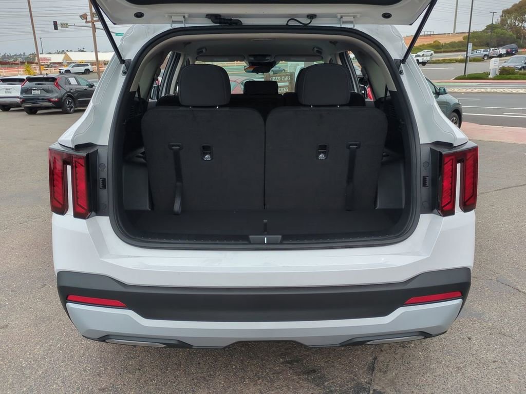 New 2026 Kia Sorento LX image 24