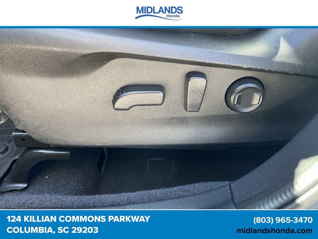 Used 2022 Subaru Forester Premium AWD/4WD image 16
