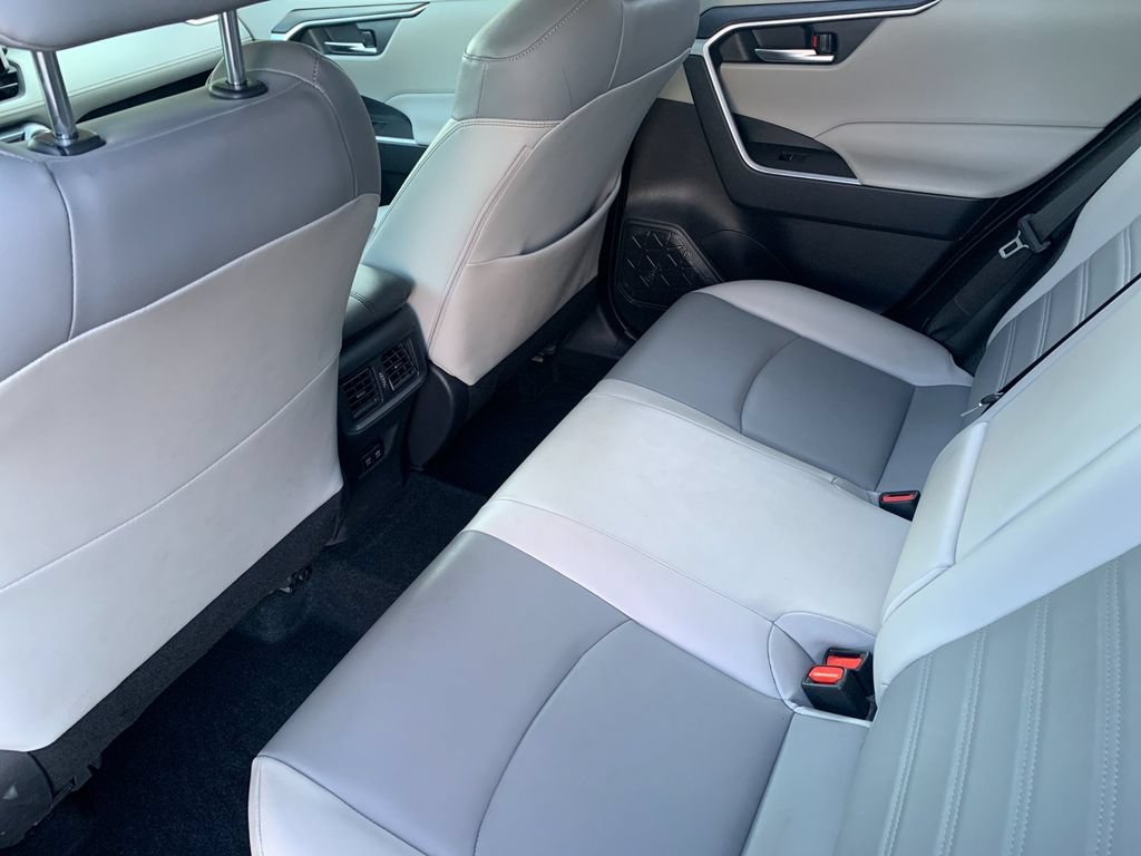 Used 2020 Toyota RAV4 XLE Premium AWD/4WD image 14