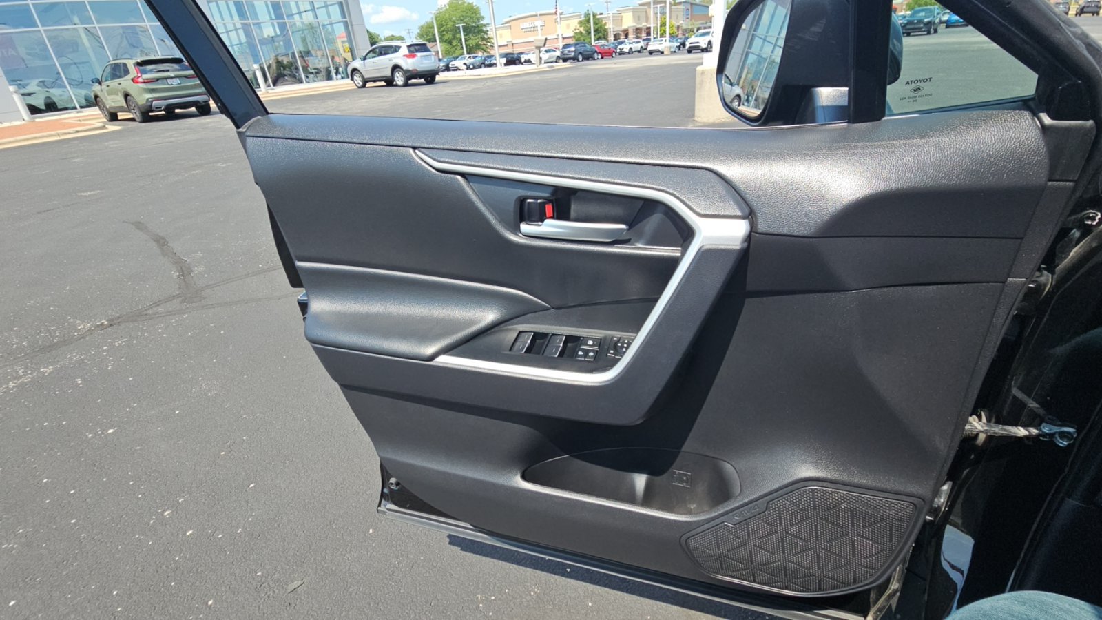 Certified 2025 Toyota RAV4 XLE AWD/4WD image 23