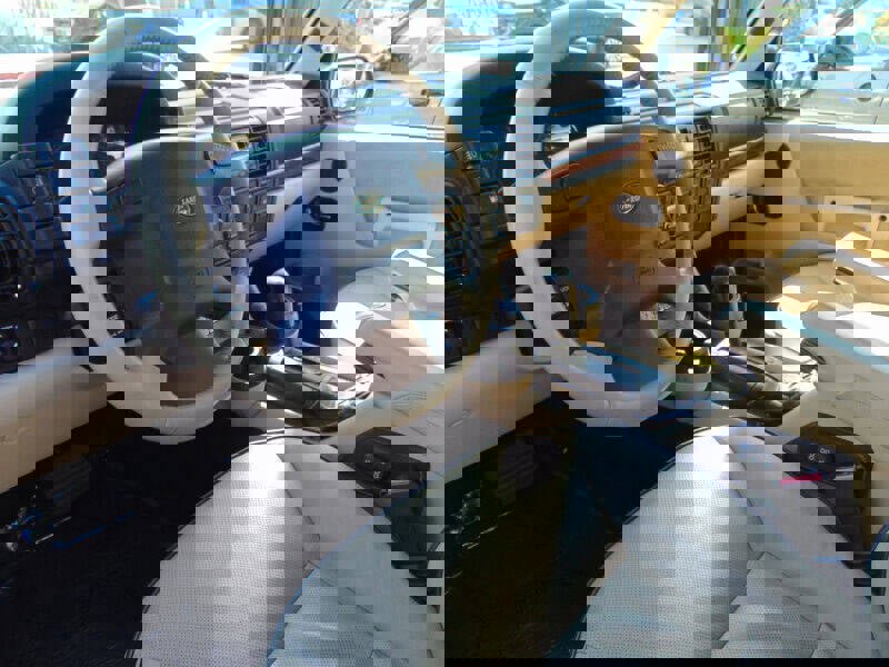 Used 2003 Land Rover Discovery SE image 23