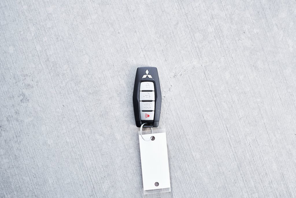 New 2025 Mitsubishi Outlander SE image 54