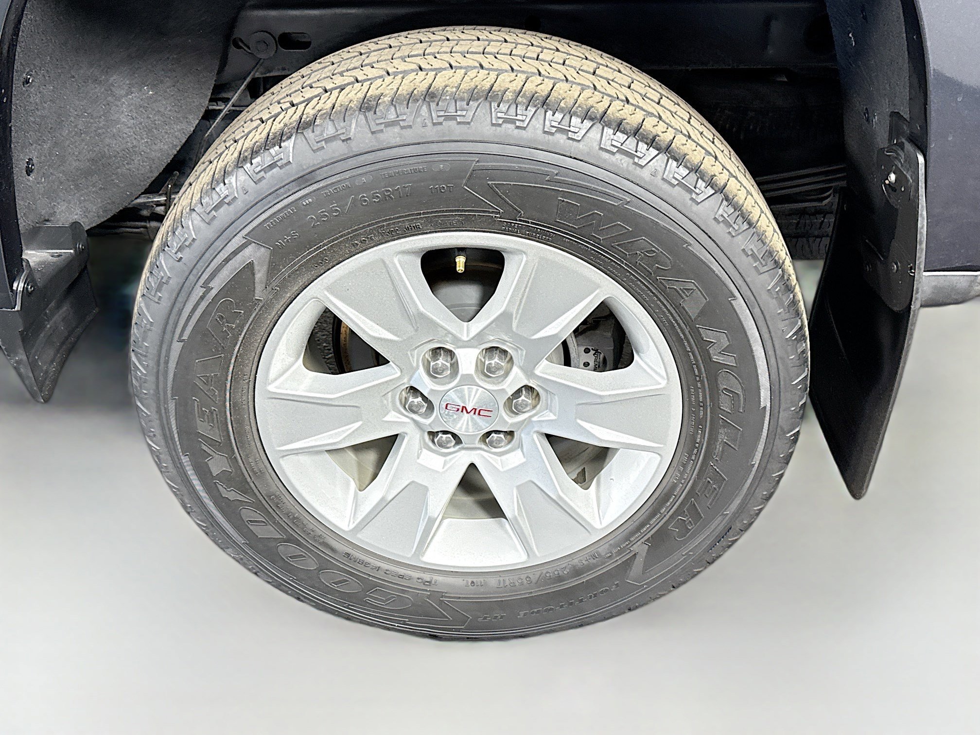 Used 2018 GMC Canyon SLE w/ SLE Convenience Package image 36