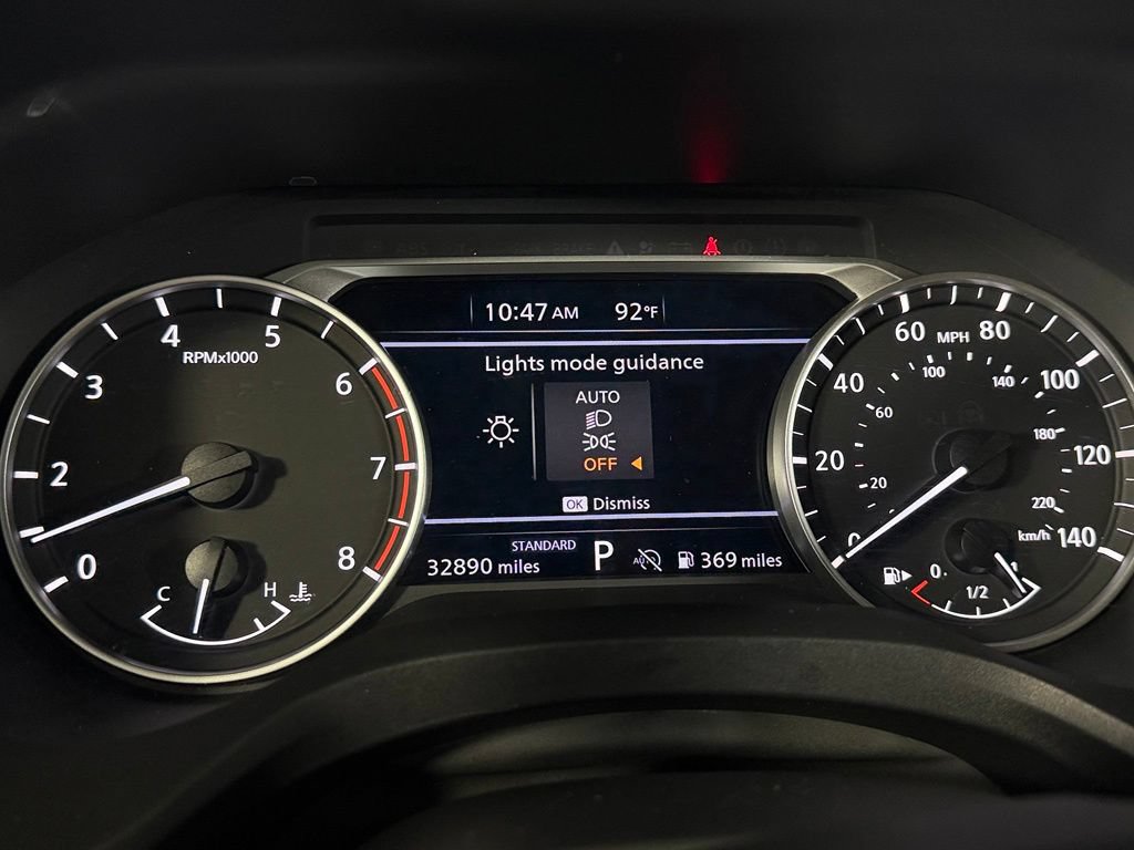 Used 2025 Nissan Rogue SV FWD image 14